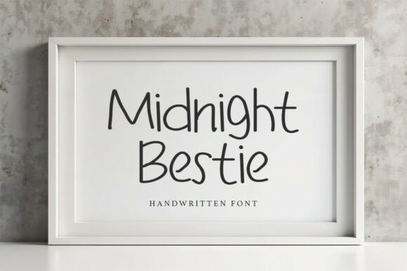 Midnight Bestie: Capturing Late-Night Whispers in Your Designs